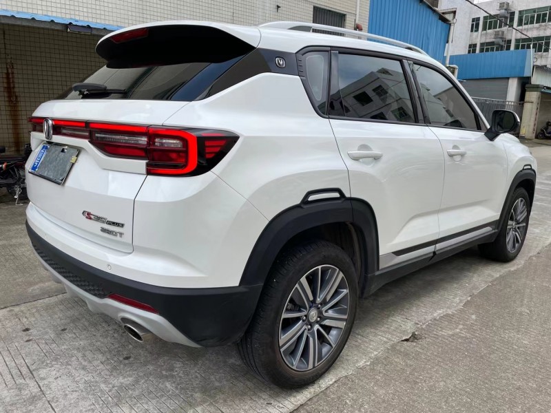 中山20年长安汽车CS355