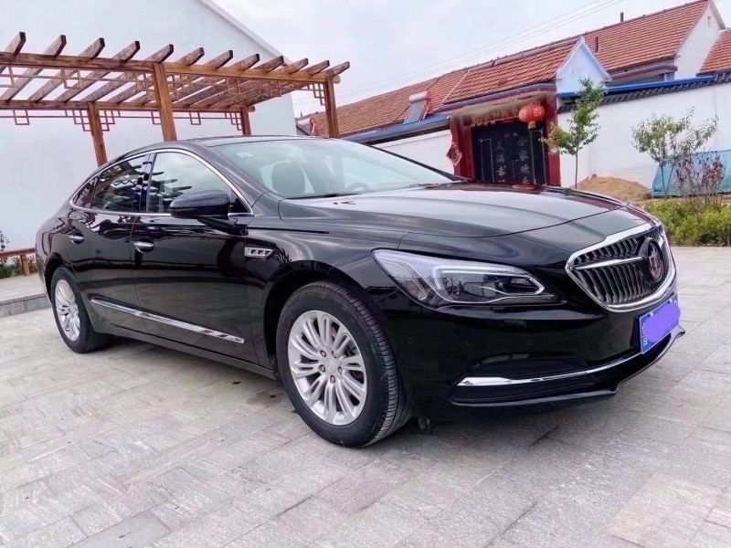 潍坊18年别克君越3