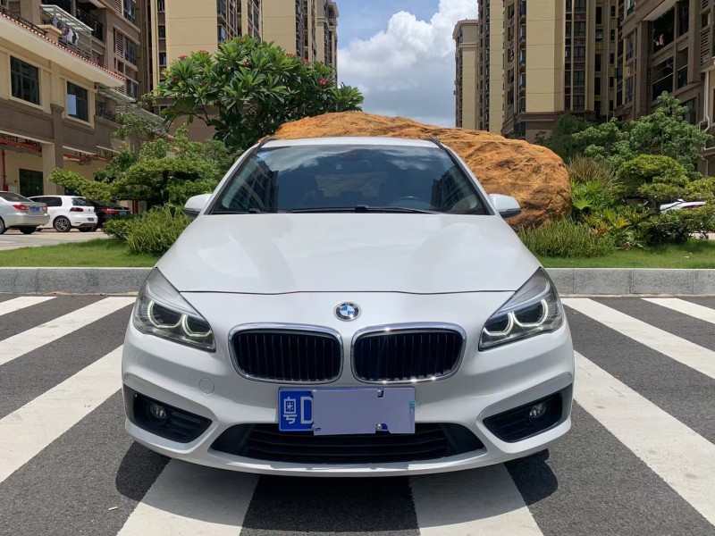 中山16年宝马2系1
