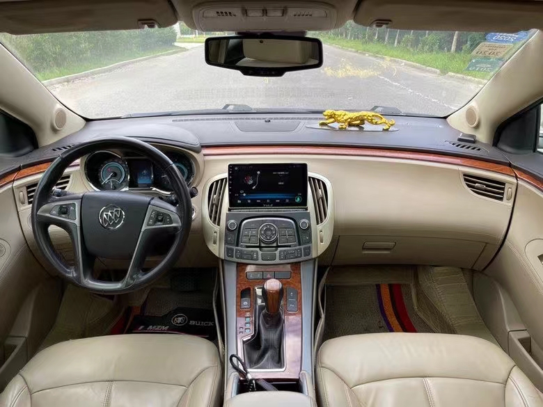 盐城11年别克君越4