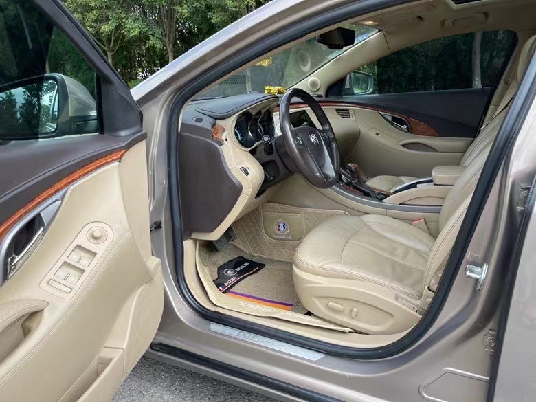 盐城11年别克君越7