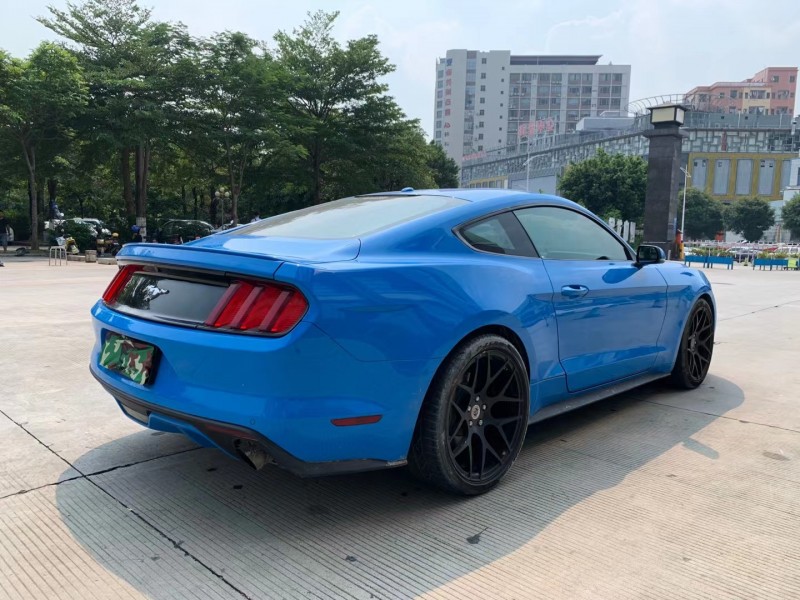 东莞17年福特野马6