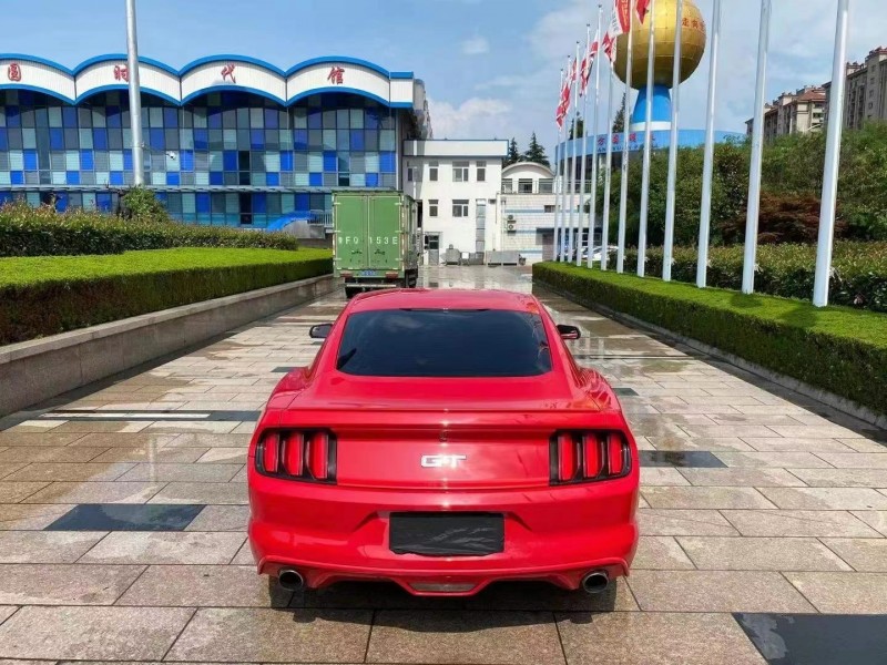 济宁16年福特野马9