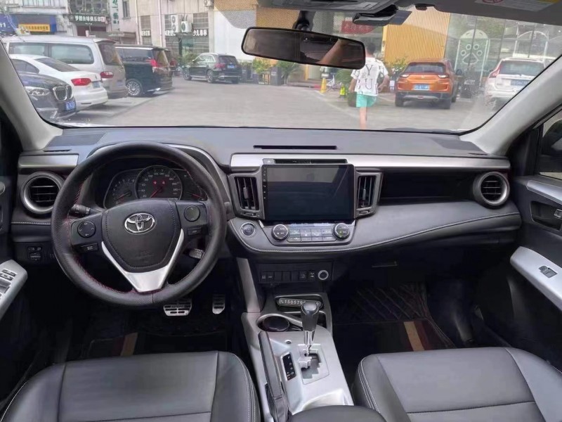 杭州19年豐田RAV4榮放4