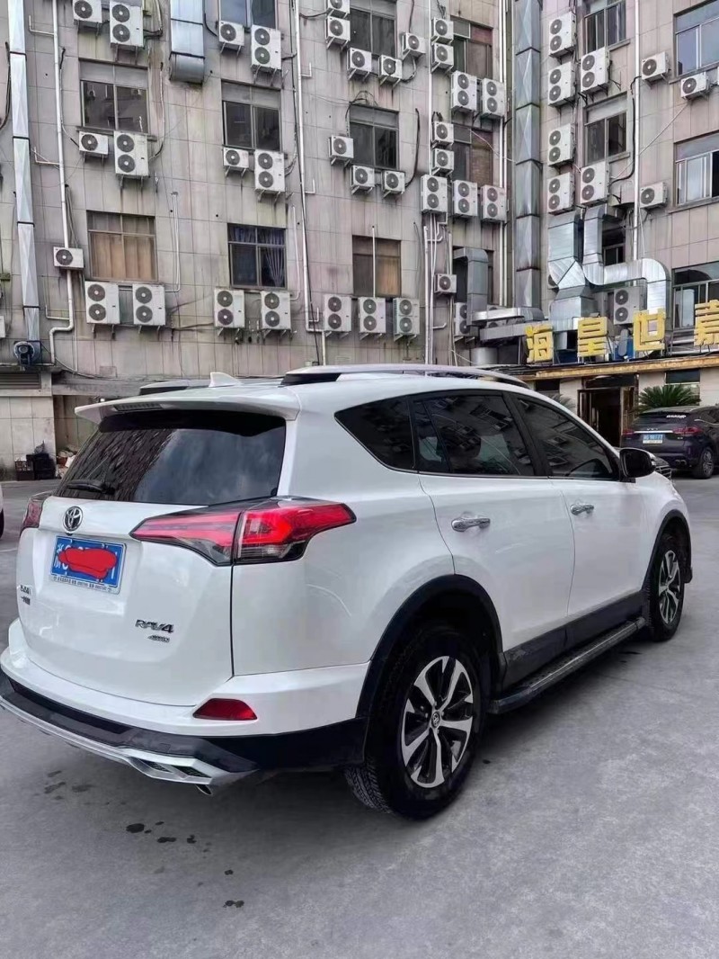 杭州19年豐田RAV4榮放7