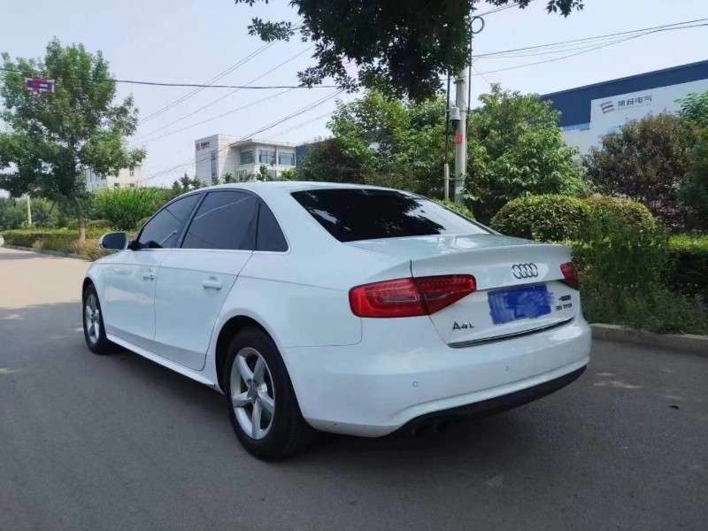 济宁15年奥迪A4L8