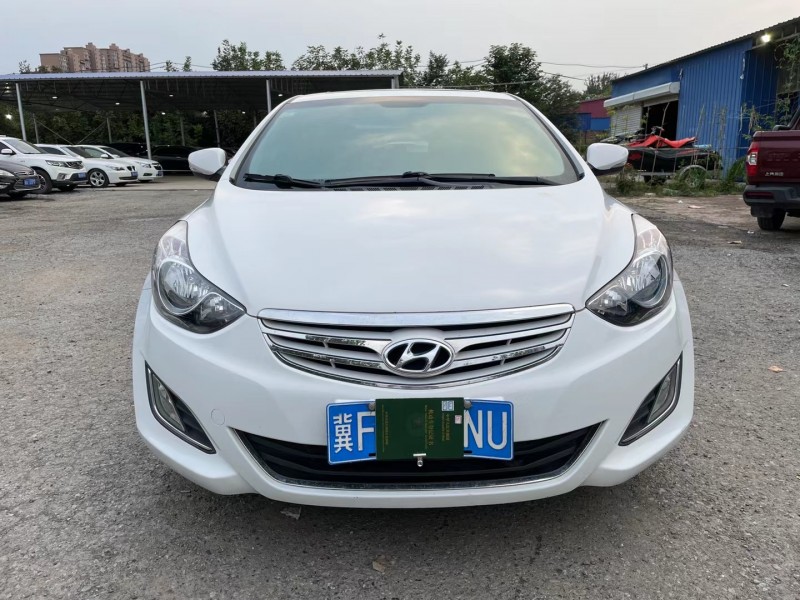 保定14年现代朗动1