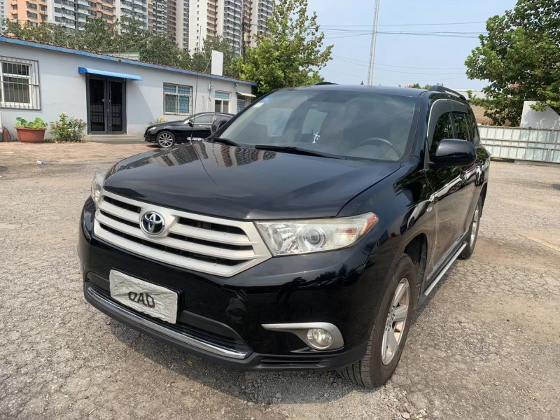 保定13年丰田汉兰达3