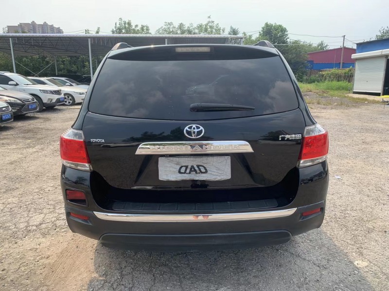 保定13年丰田汉兰达9