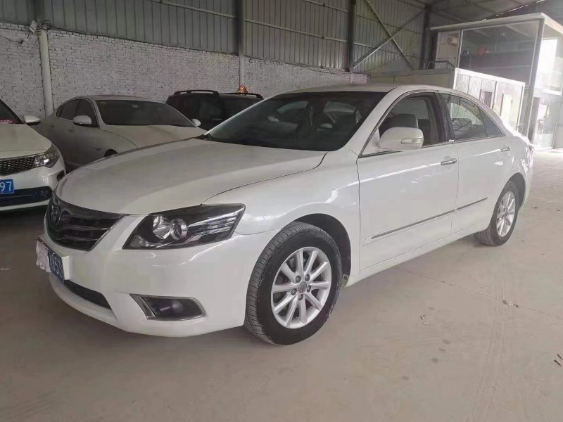 保定14年丰田凯美瑞3