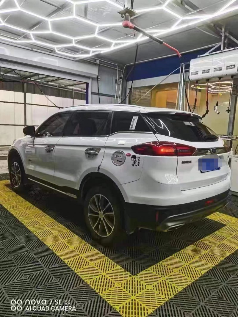 保定18年吉利博越5