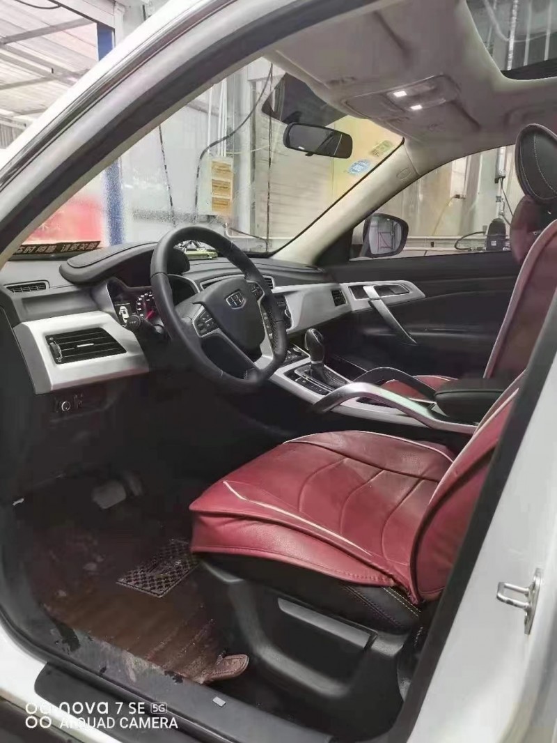 保定18年吉利博越7