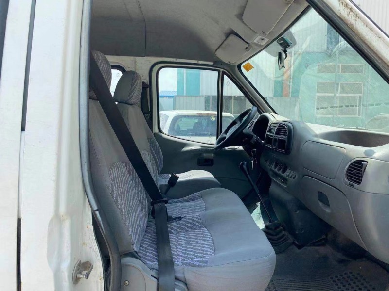 青岛12年福特全顺5