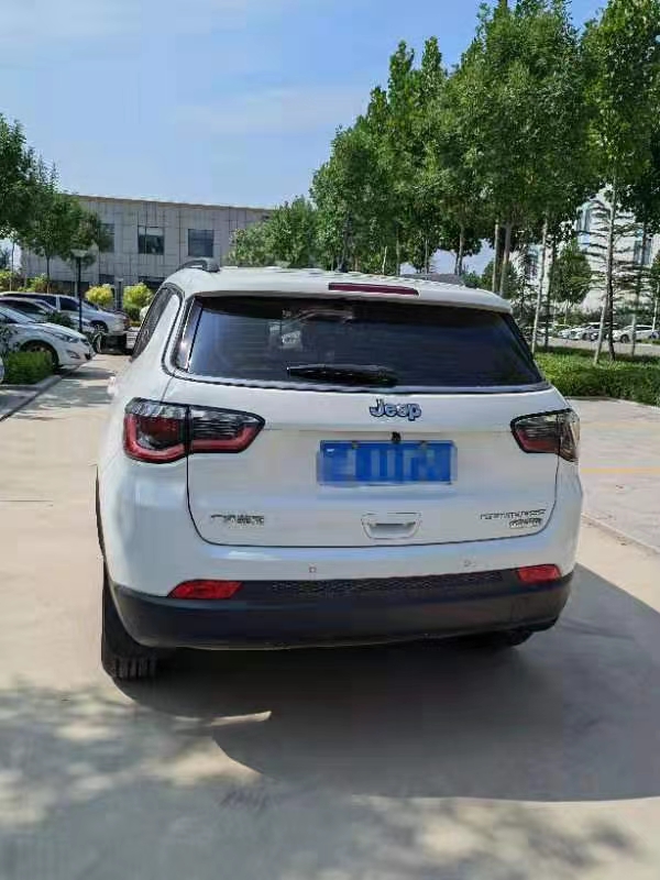 萊蕪17年Jeep指南者7