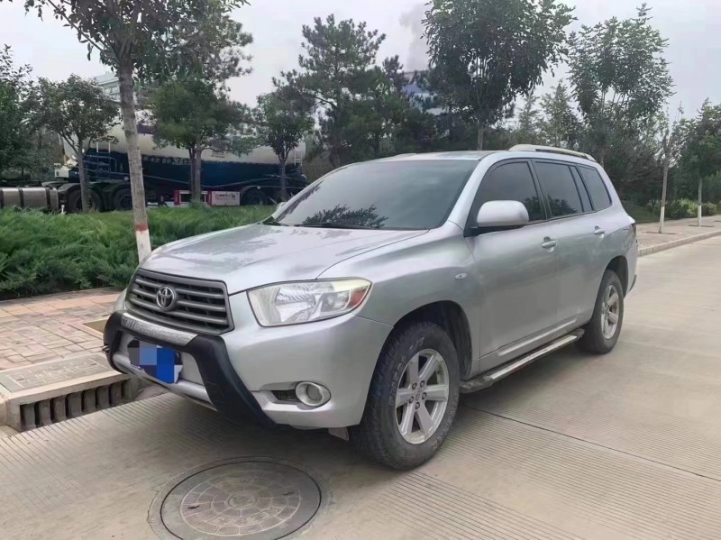 保定10年丰田汉兰达2