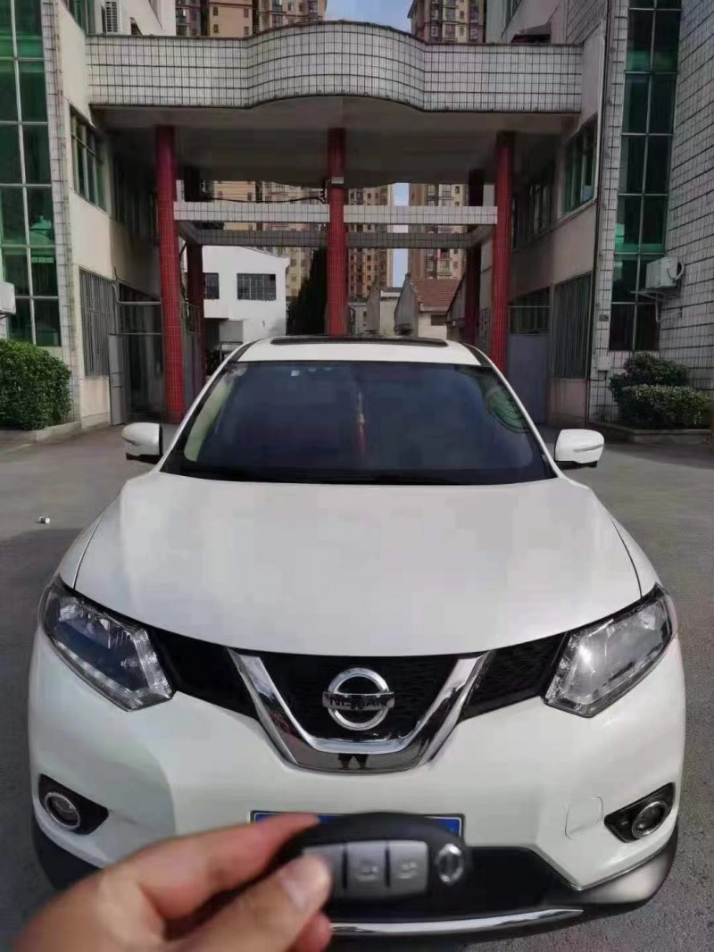 宜昌18年日產奇駿1