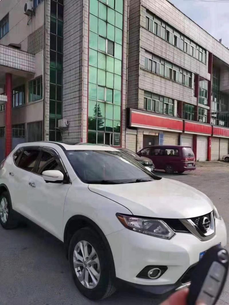 宜昌18年日產奇駿3