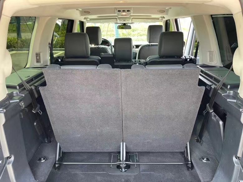 盐城15年路虎发现46