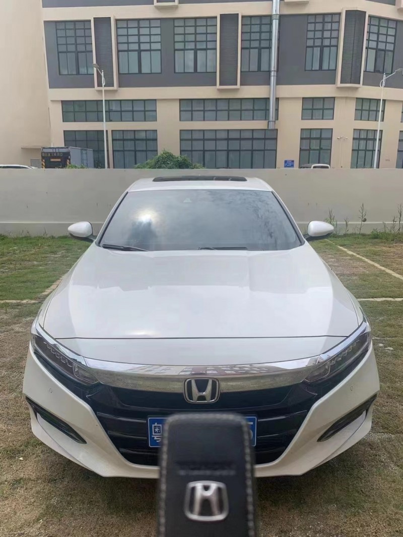 佛山21年本田雅阁1