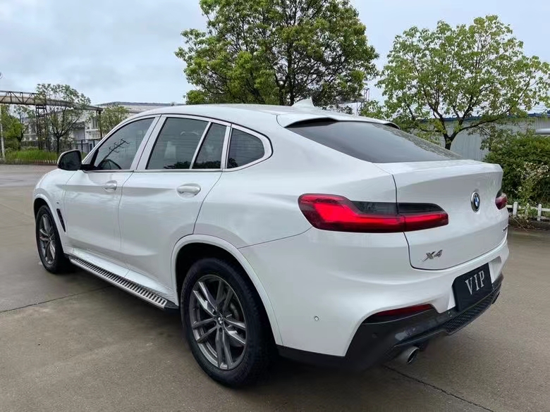 盐城19年宝马X49