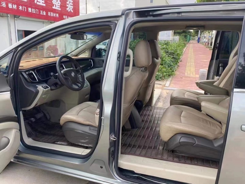 济宁12年别克GL87