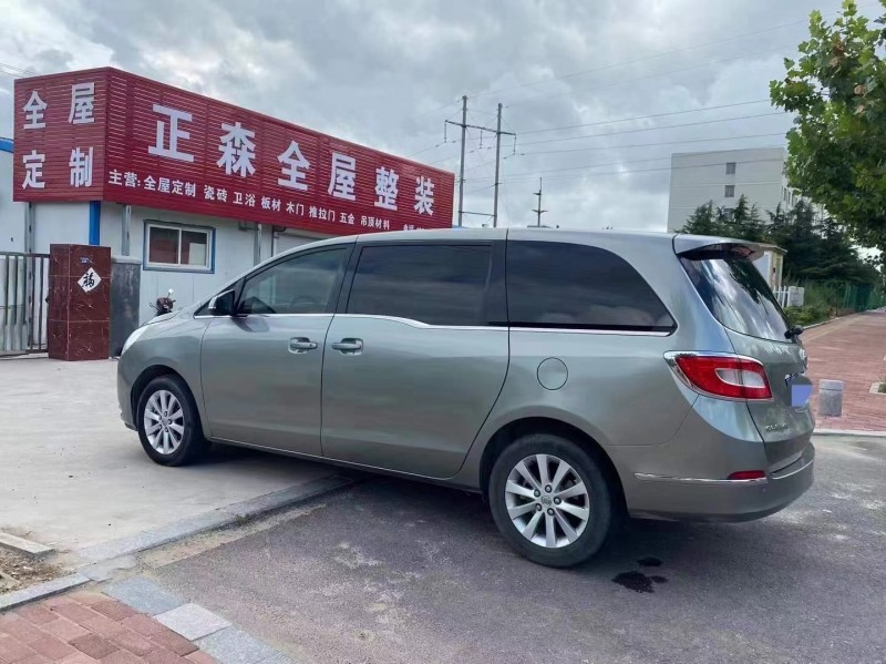 济宁12年别克GL81