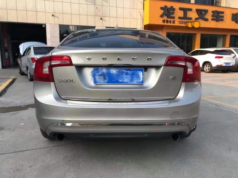 咸寧15年沃爾沃S60L9