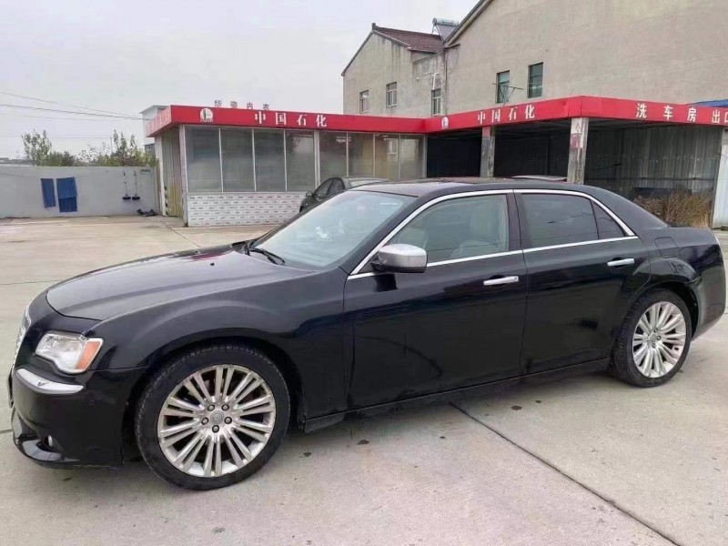 北京13年克萊斯勒300C2