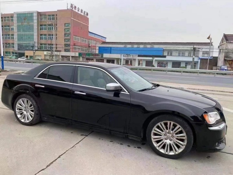 北京13年克萊斯勒300C3