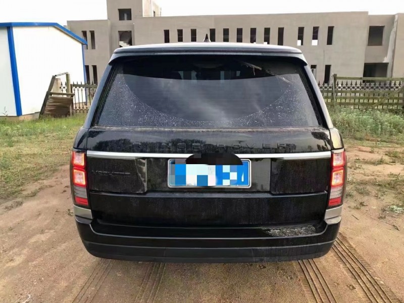 济宁18年路虎揽胜行政8