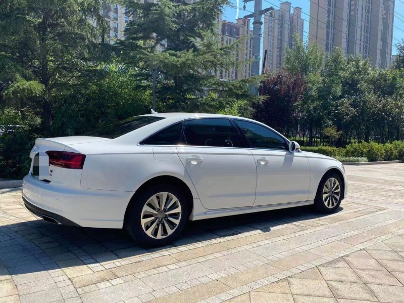 青岛16年奥迪A6L2