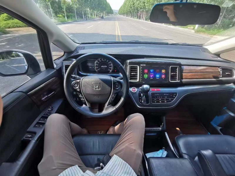 青岛17年本田艾力绅9