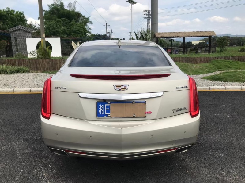 广州18年凯迪拉克XTS8