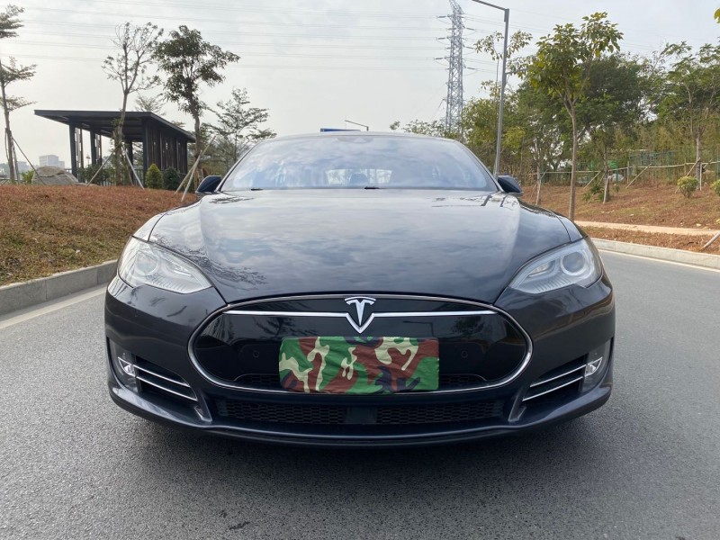 東莞16年特斯拉Model S9