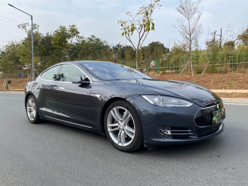 東莞16年特斯拉Model S8