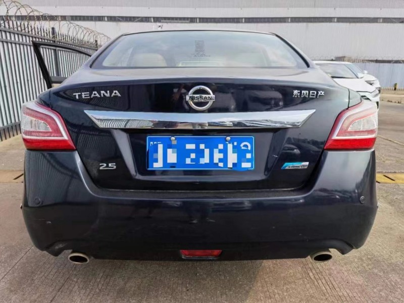 恩施13年日產天籟6