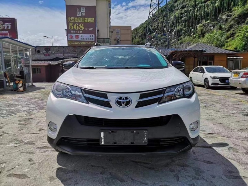 貴陽14年豐田RAV41