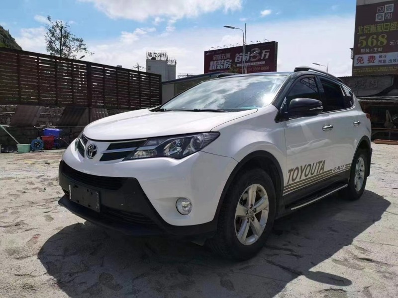 貴陽14年豐田RAV42