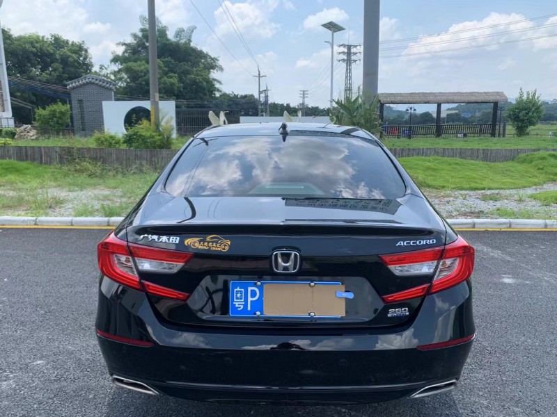 广州20年本田雅阁8