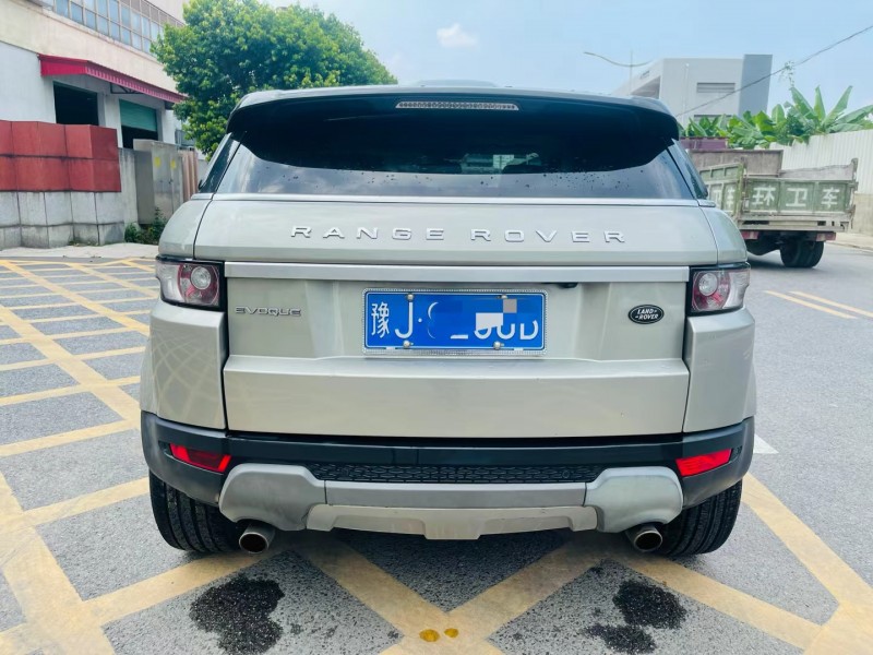 东莞13年路虎极光9