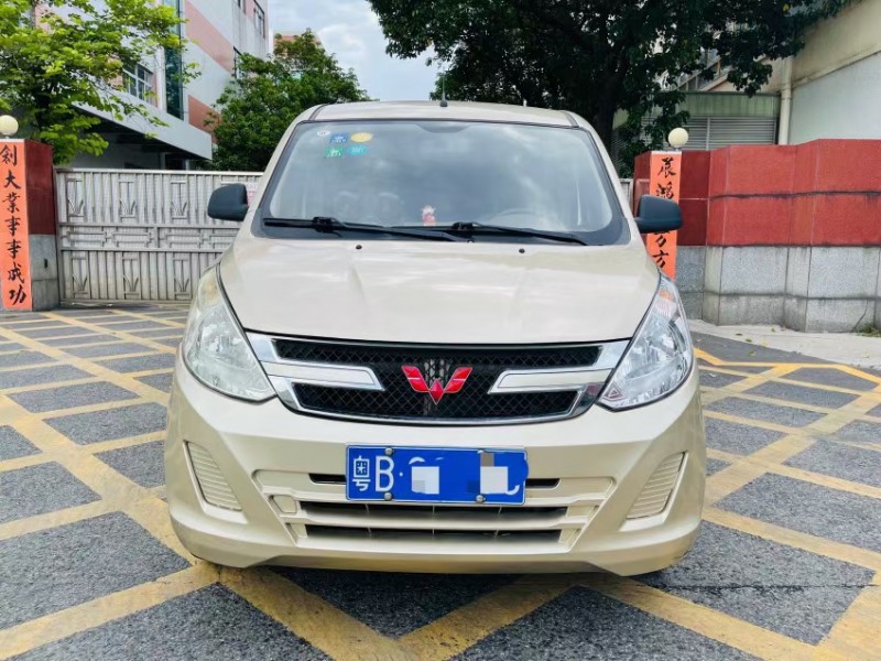 東莞18年五菱汽車榮光1