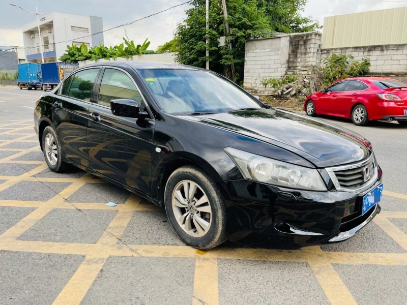 东莞10年本田雅阁2