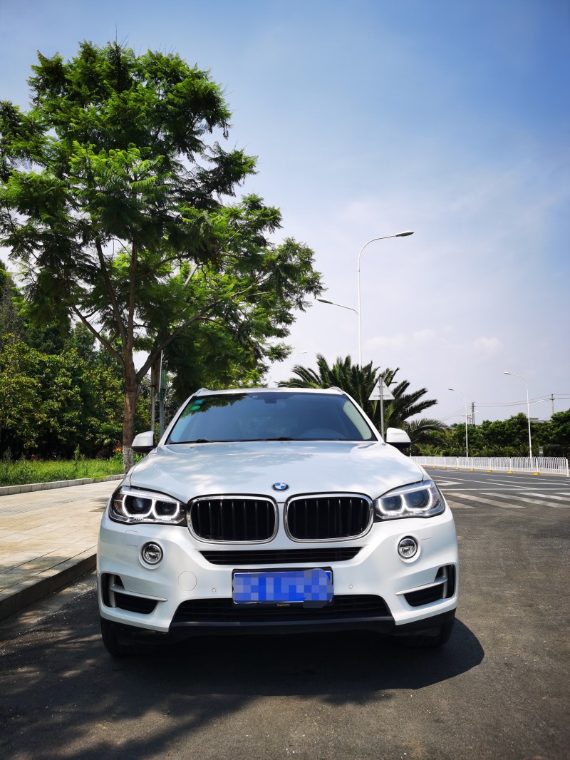 昆明16年寶馬X51