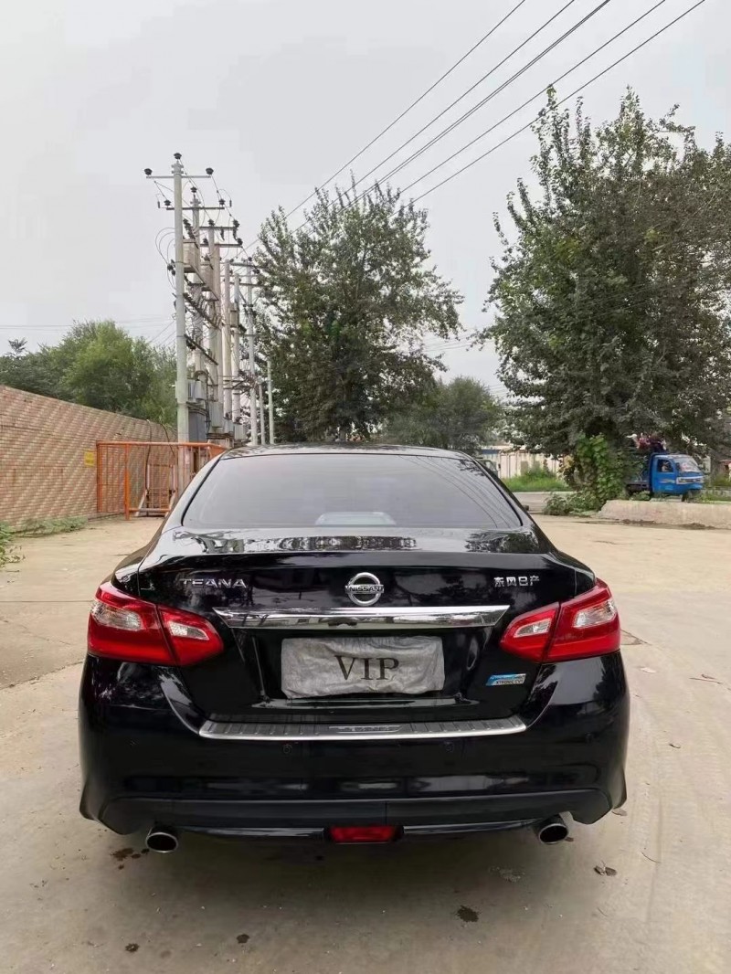 保定18年日产天籁9