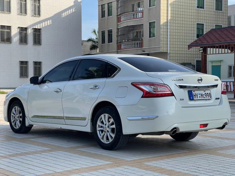 湛江13年日產天籟4