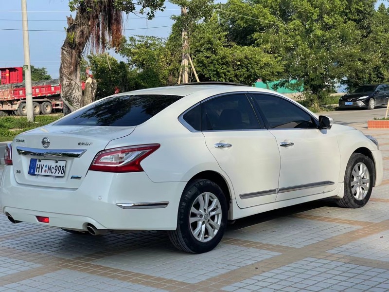 湛江13年日產天籟5