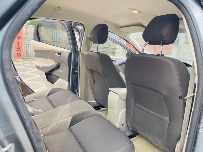 东莞14年福特福克斯4