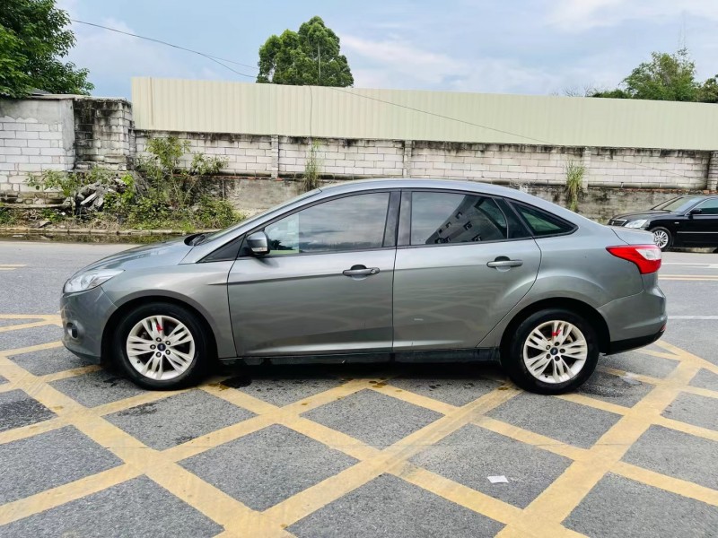 东莞14年福特福克斯7