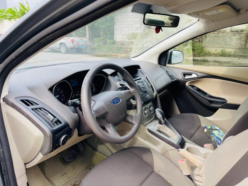 东莞14年福特福克斯6