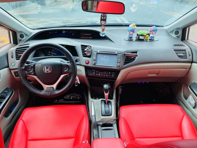 东莞13年本田思域5